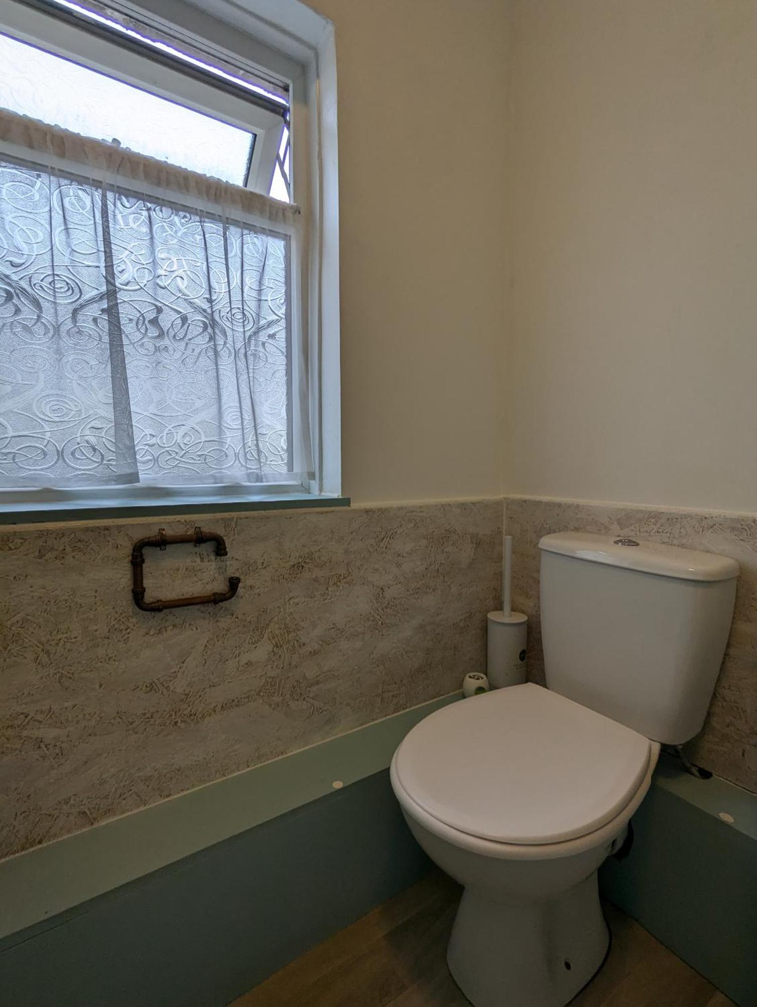 R3 - Cozy Small Double - City & Beach Access, Wifi, Free Parking - Self Catering Swansea Buitenkant foto